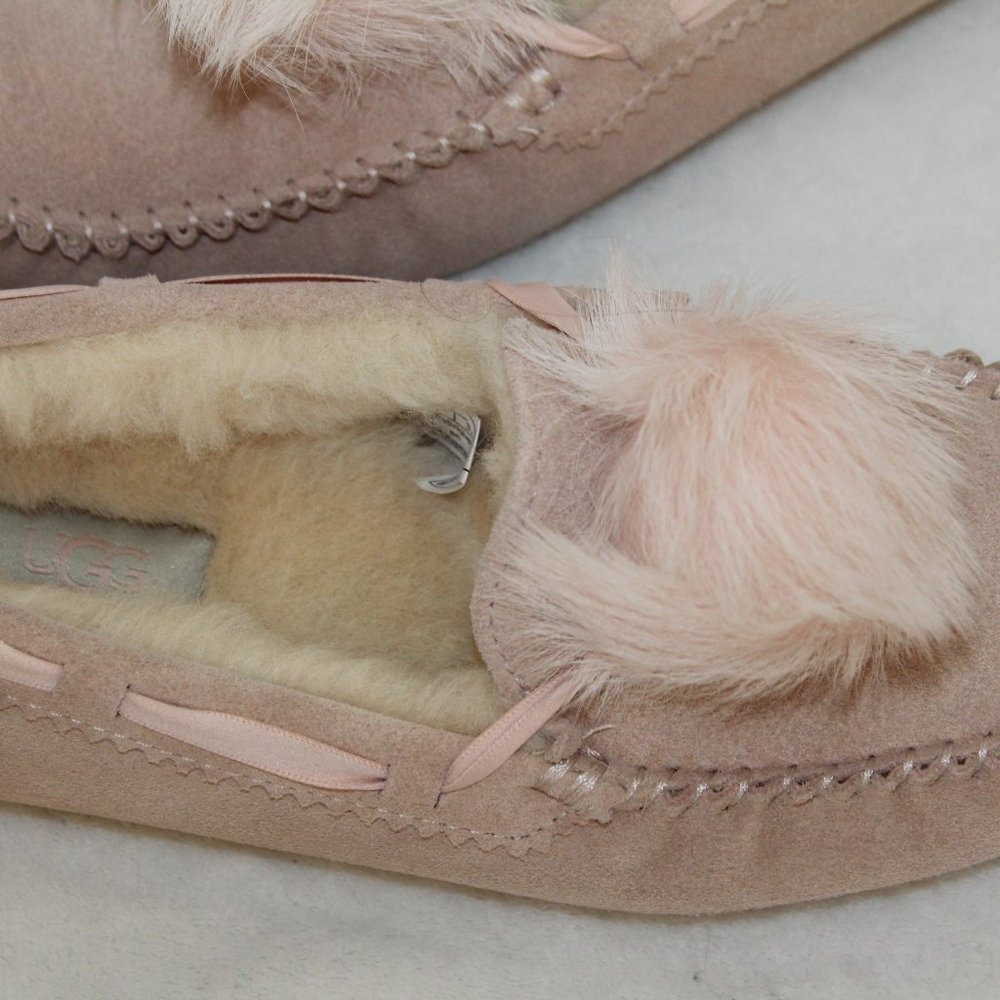 UGG NEW DAKOTA POM SUEDE SHEARLING SLIPPERS PINK - Picture 5 of 9